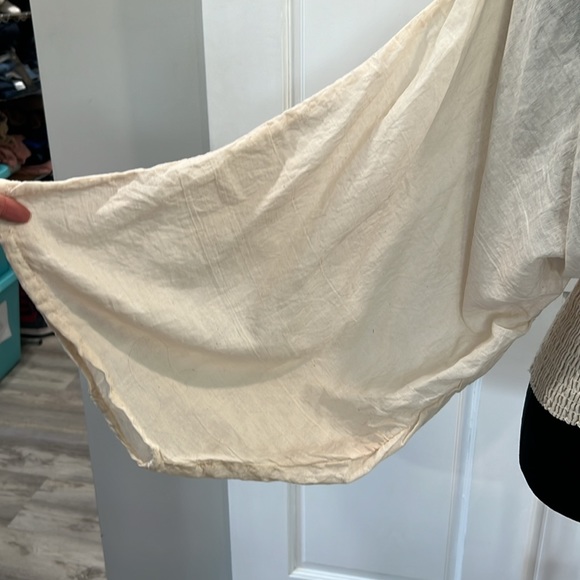 Jen’s pirate booty for Free People smocked lace-up gauze top - Picture 4 of 10